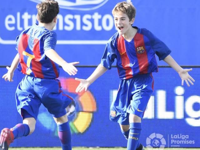 Bóng đá - Cực đỉnh: Barca phiên bản nhí "đè bẹp" Real, Atletico