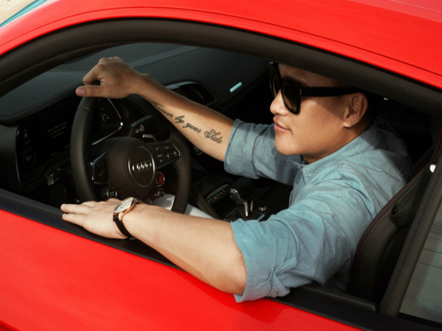 Bóng đá - Cầu thủ đến tận nhà Công Vinh nhận tiền bồi thường