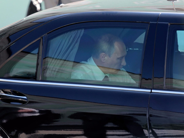 Tin tức ô tô - Siêu xe chống đạn của Tổng thống Putin rao bán giá “khủng”