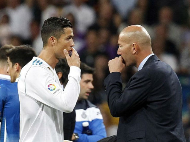Bóng đá - Ronaldo bực tức vì tịt ngòi: Zidane mặc kệ, vui vì Real "phá dớp"