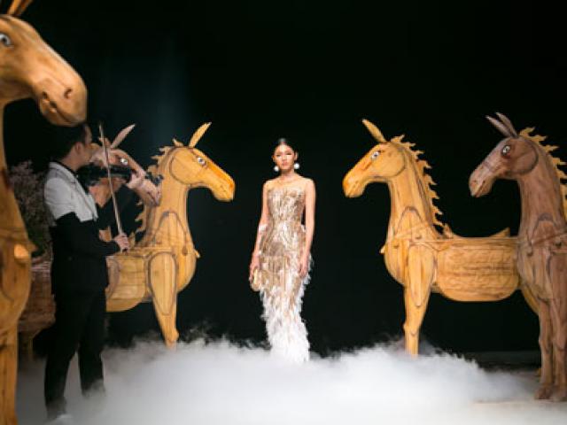 Xu hướng thời trang - Á hậu cao nhất Việt Nam quá lộng lẫy tại tuần thời trang Việt