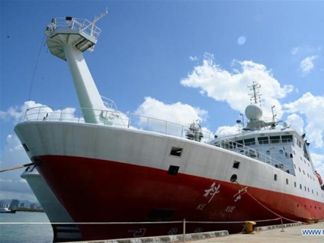 Thế giới - Tàu Trung Quốc tiến sát đảo Guam, máy bay trinh sát Mỹ "căng mắt" theo dõi