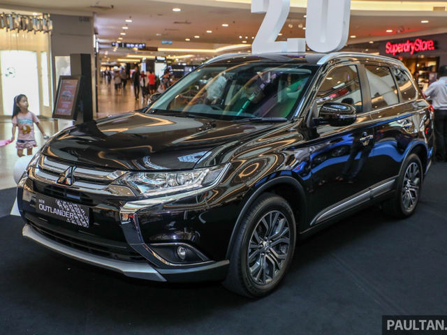 Tin tức ô tô - Mitsubishi Outlander 2.0 CKD có giá 752 triệu đồng