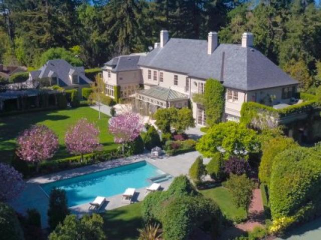 Tài chính - Bất động sản - Biệt thự vintage đẹp như mơ được rao bán tới 903 tỷ