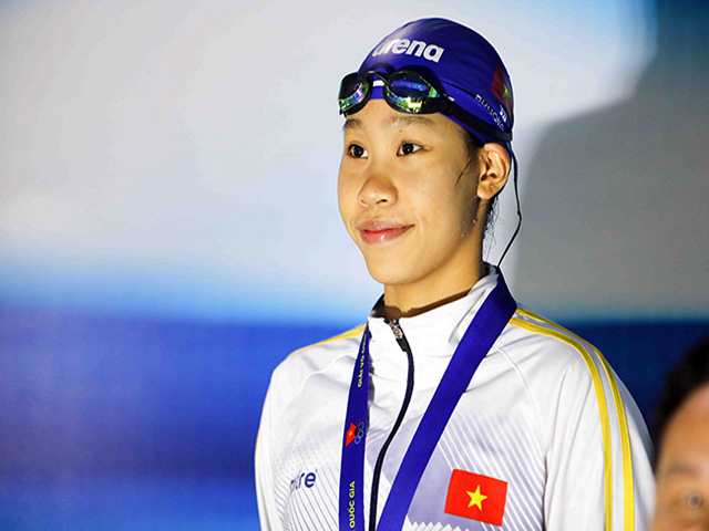 Phương Anh "cô bé ốm yếu" tập bơi 2 năm thắng Ánh Viên