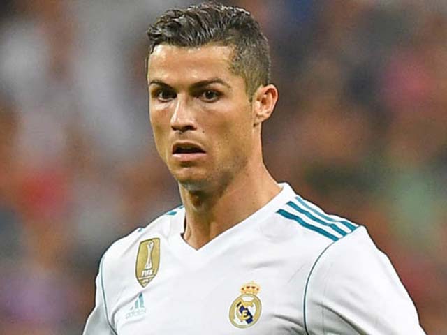 Bóng đá - Real cách mạng: Ronaldo hết thời, nhường bộ ba 300 triệu bảng