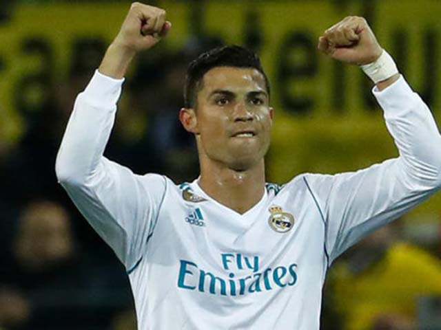 Bóng đá - Ronaldo và tháng 10: Như cá gặp nước, quyết bắt kịp Messi giày Vàng