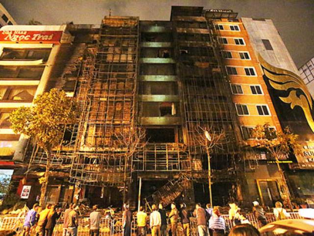 Tin tức trong ngày - Vụ cháy quán karaoke 13 người chết: Đề nghị khởi tố nữ chủ quán