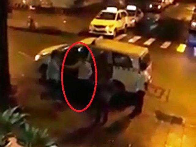 Tin tức trong ngày - Tài xế taxi tung “liên hoàn cước” vào khách nước ngoài vì không trả thêm tiền