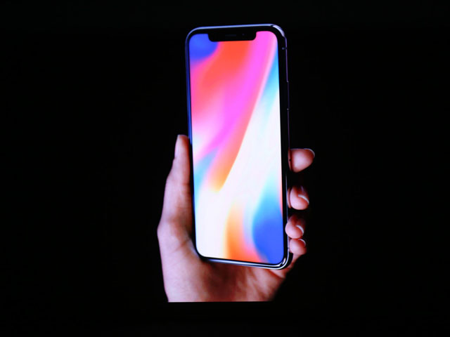Dế sắp ra lò - Lô hàng iPhone X đầu tiên xuất xưởng, về Việt Nam giá 50 triệu đồng