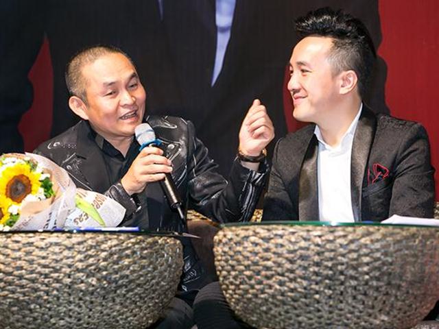 Đời sống Showbiz - Xuân Hinh mắc bệnh lẫn đi diễn về gõ cửa nhà hàng xóm