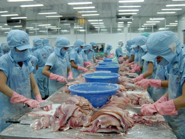 Tài chính - Bất động sản - Tăng mức đóng BHXH, lo ngại người lao động chịu thiệt