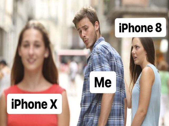 Video Clip Cười - Mách chị em cách để được tặng iPhone ngày 20/10