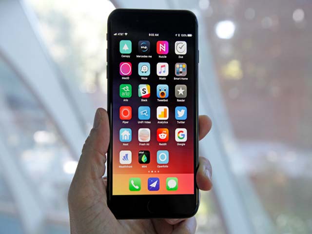 iPhone 8/ 8 Plus "xách váy" cho Galaxy S7 trong bảng xếp hạng mới nhất