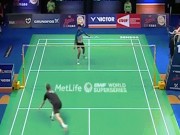 Thể thao - Cầu lông: &quot;Siêu nhân&quot; Axelsen ra vợt siêu tưởng, hiếm có khó tìm