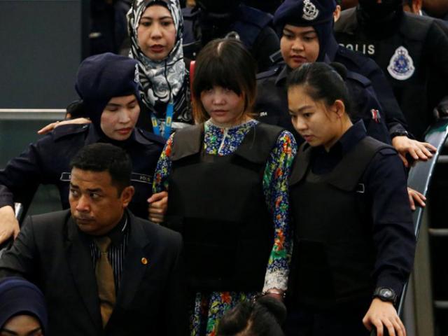 Sân bay Malaysia náo loạn khi Đoàn Thị Hương xuất hiện