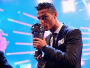 Bóng đá - Ronaldo hay nhất: Báo chí kính nể tôn là &quot;Vua&quot;, Messi - Ronaldo không bầu cho nhau