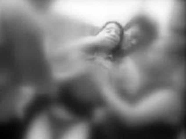 Pháp luật - Bắt giam 7 thiếu niên hiếp dâm bạn gái quen qua mạng