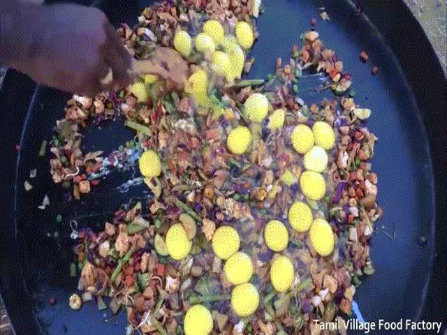 Ẩm thực - Clip nấu ăn "bá đạo" giữa cánh đồng của nhóm trai làng khiến dân mạng chia sẻ rần rần