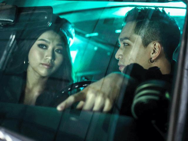 Ca nhạc - MTV - Hậu chia tay bạn trai, Quỳnh Châu khỏa thân trước Bạch Công Khanh