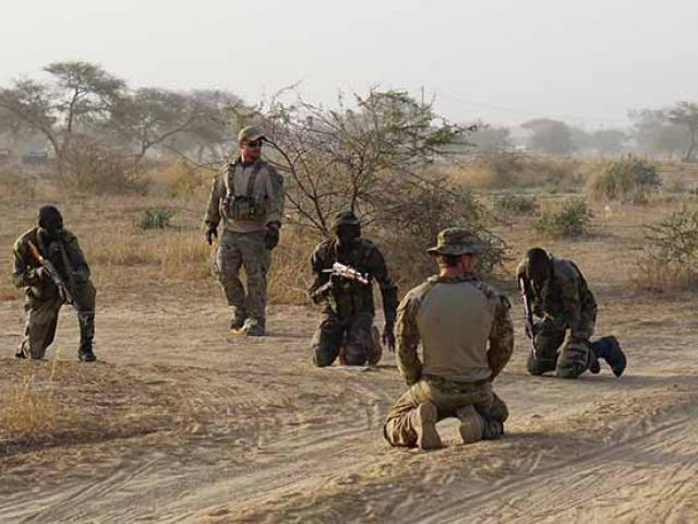 Thế giới - 4 lính Mỹ tử trận vì IS phục kích: Đang mặc áo phông