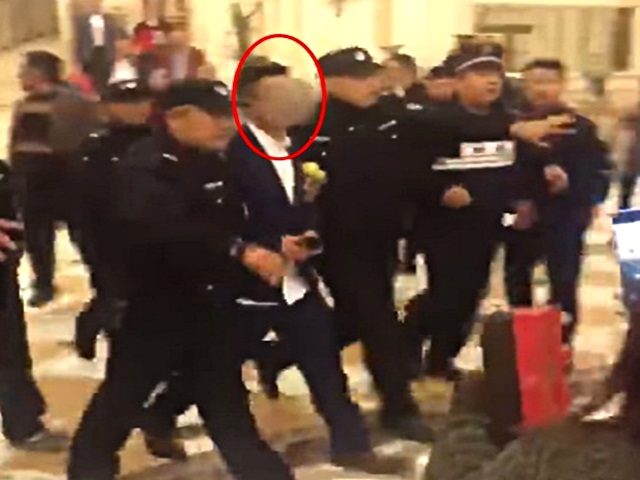 Bạn trẻ - Cuộc sống - Bất ngờ cưới vợ, chàng trai bị bạn gái đến phá tan đám cưới