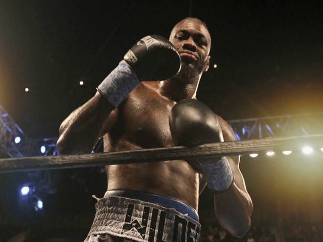 Thể thao - Tin thể thao HOT 30/10: Vua boxing bị vạch mặt điểm yếu chí tử