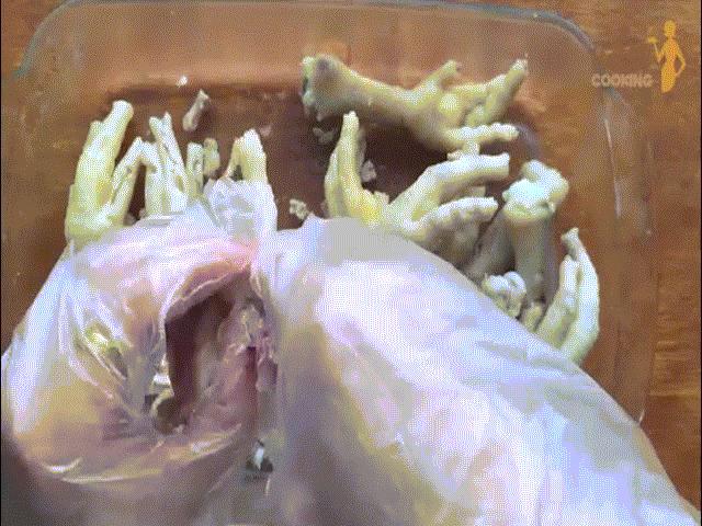Ẩm thực - Mẹo vặt "thần thánh" lọc và rút xương gà trong nháy mắt