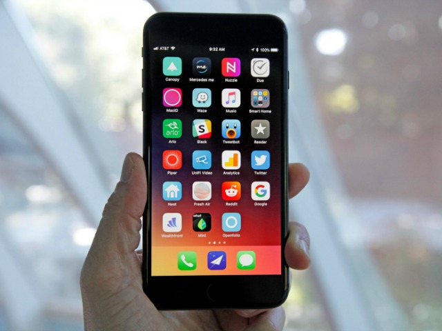 iPhone 8 giảm giá mạnh tại nhiều thị trường vì iPhone X