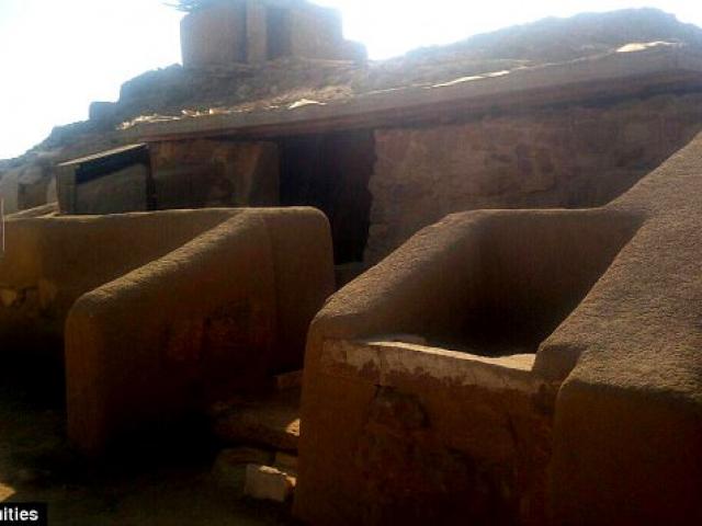 Lần đầu mở ”hầm mộ bị nguyền rủa” bí ẩn ở Ai Cập