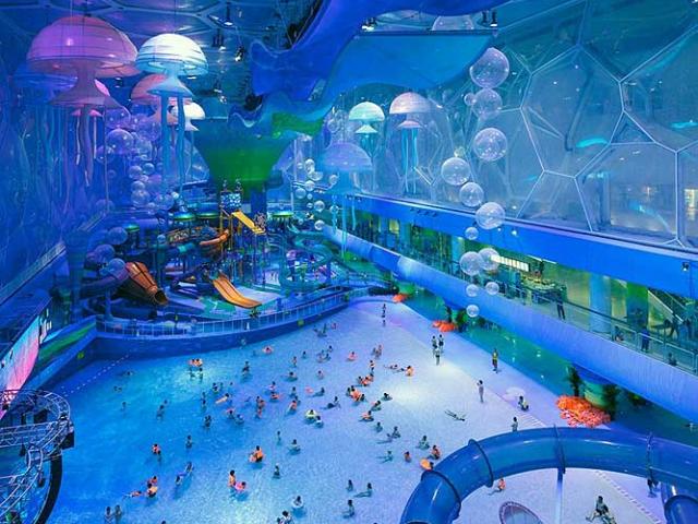 Du lịch - Nhà thi đấu cũ kỹ hóa "đại dương" đẹp ảo diệu như hành tinh khác