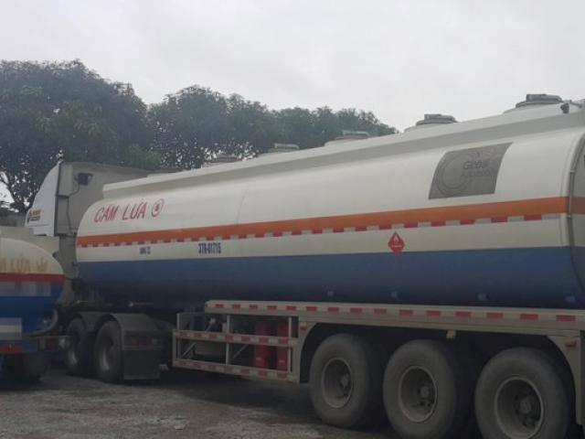 Thị trường - Tiêu dùng - Nhiều ngành quản, sao vẫn để lọt 2 triệu lít xăng bẩn?