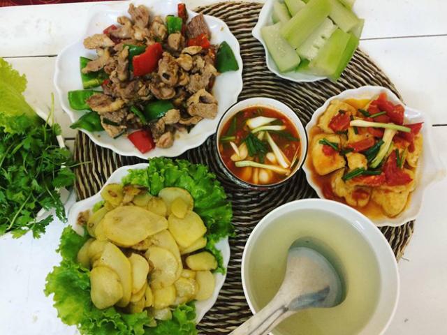 Ẩm thực - Anh chồng số hưởng được vợ đãi đầy ắp món ăn ngon mỗi ngày