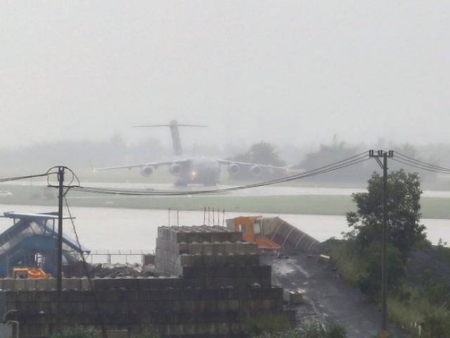Tin tức trong ngày - Nóng 24h qua: Boeing C-17 của Tổng thống Trump đáp xuống Đà Nẵng
