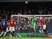 Bóng đá - Thua Chelsea, trăm triệu fan kể tội Mourinho, SAO MU &quot;trách&quot; hàng công bỏ lỡ cơ hội