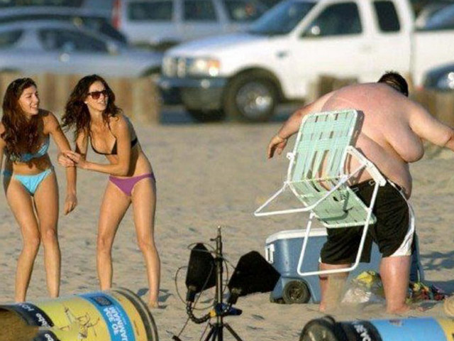 Tranh vui - Chết cười với những người "béo mà không... khéo"