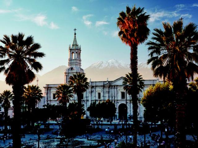 Du lịch - 20 địa điểm lý tưởng nhất cho năm 2018