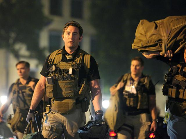 Tin tức trong ngày - "Đứng hình" trước dàn siêu mật vụ bảo vệ Tổng thống Trump ở Hà Nội