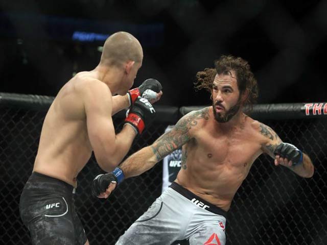 Thể thao - UFC: 67 giây, Thợ mộc “bổ củi” vỡ đầu đối thủ