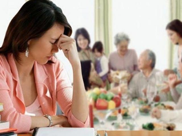 Bạn trẻ - Cuộc sống - Cuộc điện thoại từ máy của mẹ chồng khiến tôi muốn viết đơn ly dị