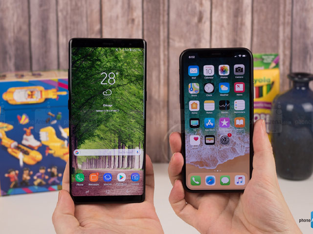 Thời trang Hi-tech - So sánh iPhone X với Galaxy Note 8: "Cuộc chạm trán nảy lửa"