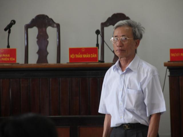 Dâm ô với trẻ em, Nguyễn Khắc Thủy lãnh án 3 năm tù giam