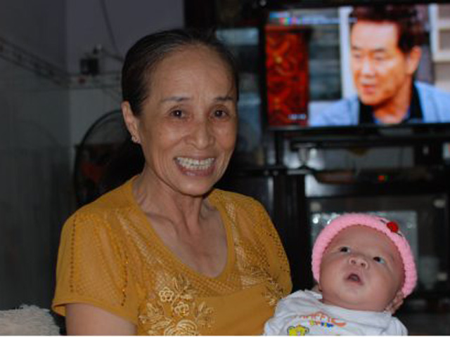 Tin tức sức khỏe - Cách giảm đau lưng, cổ, vai hiệu quả từ loại cây đơn giản