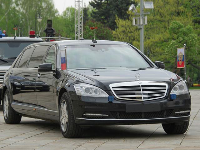 Thế giới - Đoàn xe chở Putin nhận hơn 50 đe dọa đánh bom liên tiếp