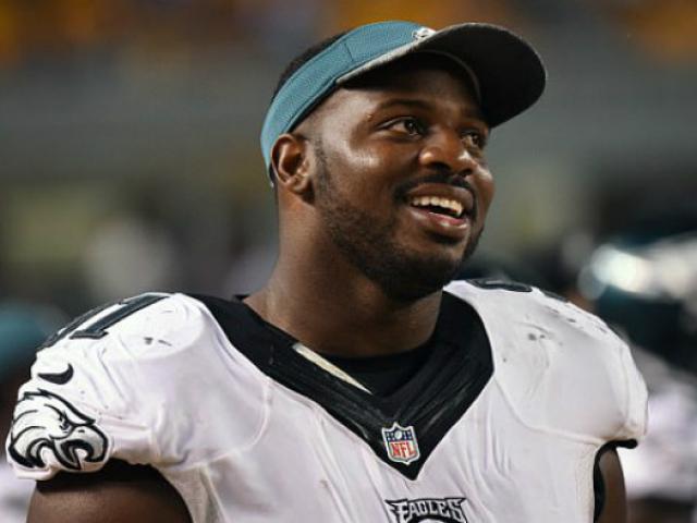 Thể thao - Ngớ người: Siêu sao triệu đô "tòm tem" vợ hàng xóm, bị bắt quả tang