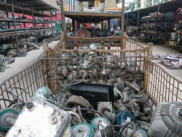 Thị trường - Tiêu dùng - “Thiên đường đồ Nhật” dưới gầm cầu Thăng Long”: Giật mình trước sự thật