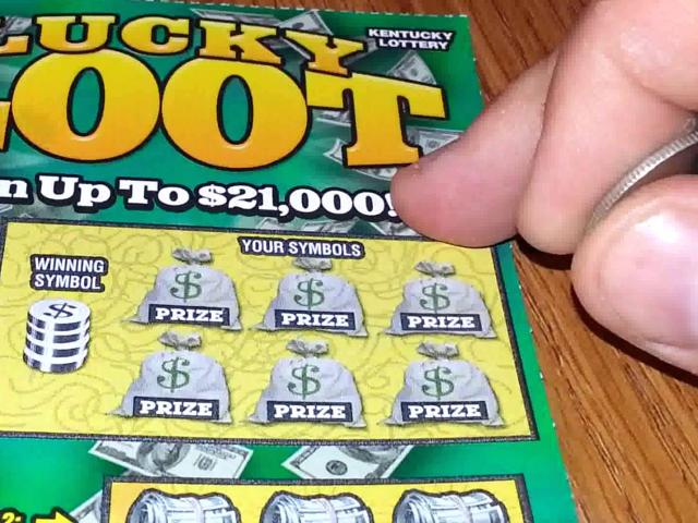 Phi thường - kỳ quặc - Vì buồn đi vệ sinh mà trúng số hơn 1 tỷ đồng