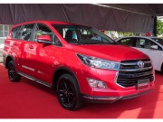 Tin tức ô tô - Cận cảnh Toyota Innova Venturer giá 855 triệu đồng