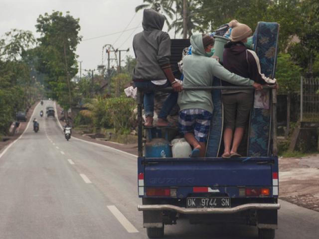 Thế giới - Người Việt chạy trốn núi lửa ở Bali