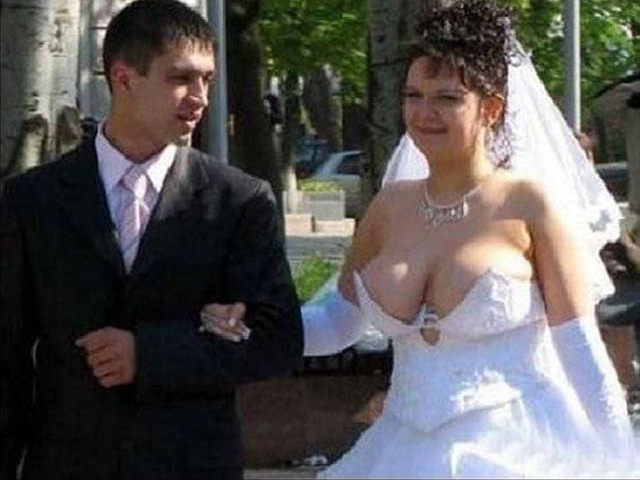 Tranh vui - Xem xong ảnh cưới, "cười không ngậm được mồm"